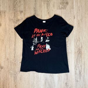 Panic At The Disco Graphic T-Shirt Pray For The Wicked Black Women’s Large